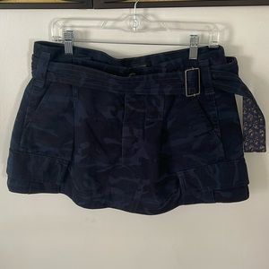Marc Jacobs blue camo skirt. 14 inches long. Size 6